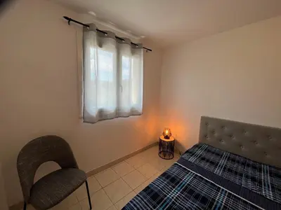 Un ou plusieurs lits dans un hébergement de l'établissement Maison de famille idéale pour vacances sur la côte d'azur