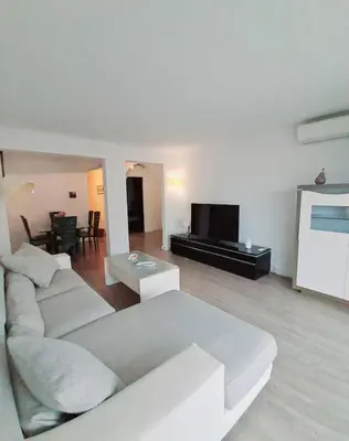 Coin salon dans l'établissement 4 - Person Apartment with Sea View terrace