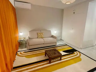 Un ou plusieurs lits dans un hébergement de l'établissement Studio in Antibes near La Salis Beach