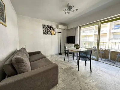 Coin salon dans l'établissement Cannes proche Croisette - Studio