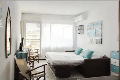 Un ou plusieurs lits dans un hébergement de l'établissement CANELLE- Beau 2p,tout confort, vue mer, piscine