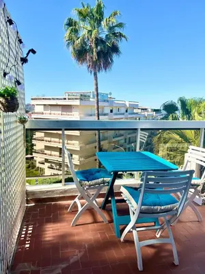 Balcon ou terrasse dans l'établissement CANELLE- Beau 2p,tout confort, vue mer, piscine