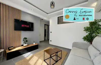 Télévision ou salle de divertissement dans l'établissement Cannes Évasion SCLS - Wifi, Clim, Croisette
