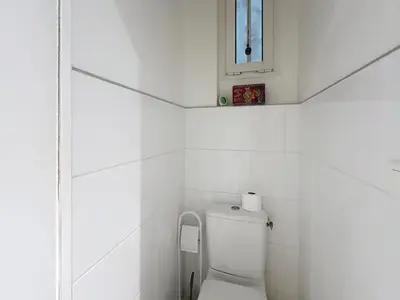 Salle de bains dans l'établissement 1-bedroom apartment with sea view on La Croisette