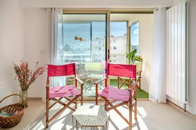 Balcon ou terrasse dans l'établissement 2 pièces Calme Proche de la mer Parking en sous-sol