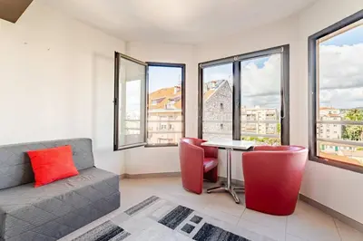 Coin salon dans l'établissement Juan-les-Pins moderne studio, sea view
