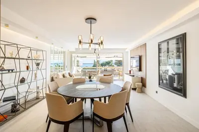Plan de l'établissement REF 1980 - Cannes palm Beach sea view