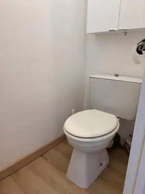 Salle de bains dans l'établissement Le Doris , studio climatisé proche bord de mer