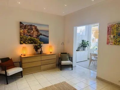 Coin salon dans l'établissement Bright one bedroom apartment in the center of Cannes13 minutes walk to the Palais des Festivals - 2290
