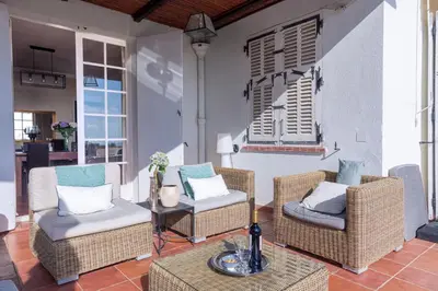 Coin salon dans l'établissement Villa Roxane