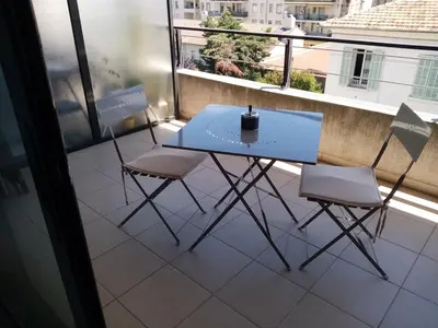 Balcon ou terrasse dans l'établissement Studio centre Cannes, piscine, climatisation