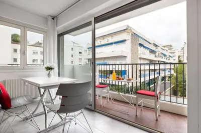 Balcon ou terrasse dans l'établissement Charmant Studio - Calme - Croisette & Plage à 7 min