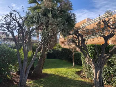 Jardin de l'établissement Serenity
