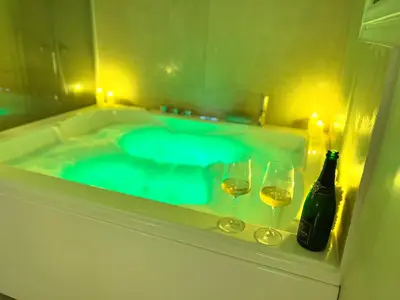 Plan de l'établissement Romantique Room avec bain