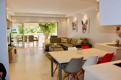 Coin salon dans l'établissement REF 2003 - Cannes Croisette - 3 mins from the Croissette