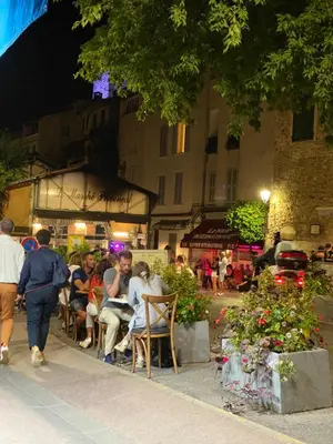 Clients de l'établissement Le Palais Antibois