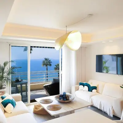 Beautiful apartment with panoramic sea view