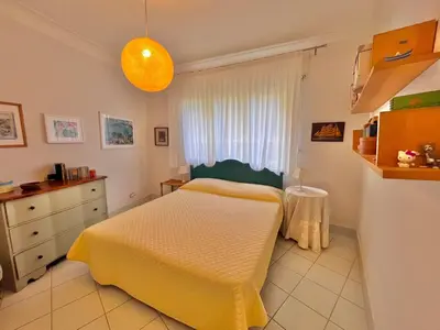 Un ou plusieurs lits dans un hébergement de l'établissement Two rooms near Martinez