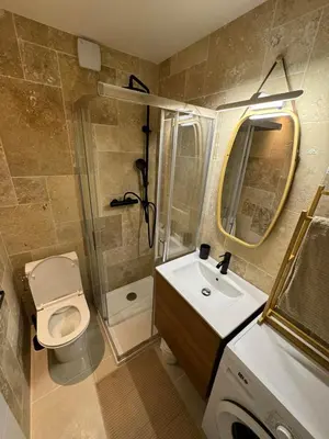Salle de bains dans l'établissement Studio with swimming pool