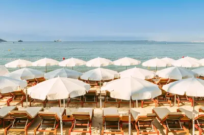 Vue générale sur la mer ou vue sur la mer prise depuis la maison de vacances