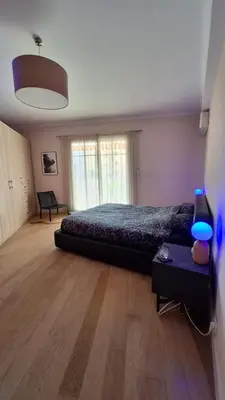 Un ou plusieurs lits dans un hébergement de l'établissement Spacieux et lumineux 2 chambres terrasse