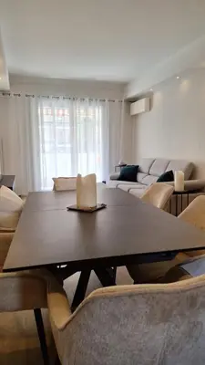 Coin salon dans l'établissement Spacieux et lumineux 2 chambres terrasse