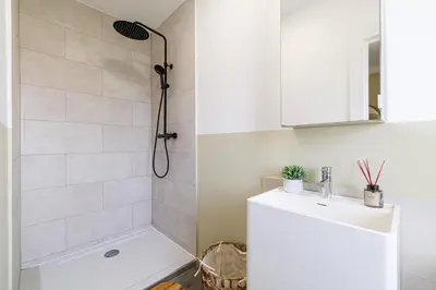 Salle de bains dans l'établissement Lueur Provençale