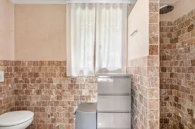Salle de bains dans l'établissement Azurenting - Domaine exclusif vue mer avec piscine