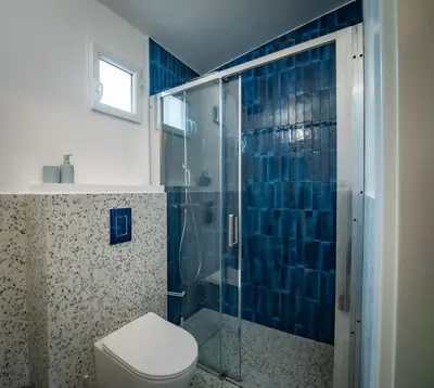 Salle de bains dans l'établissement #402 Heart of Vieil Antibes - Place Nationale-High-End Newly Renovated & Furnished Appartment