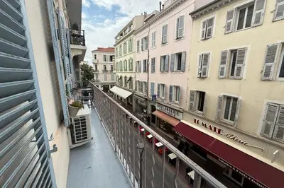 Plan de l'établissement REF 1988 -Charming apartment in the center of Cannes