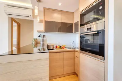 Cuisine ou kitchenette dans l'établissement Port Azur Sea View - Happy Rentals