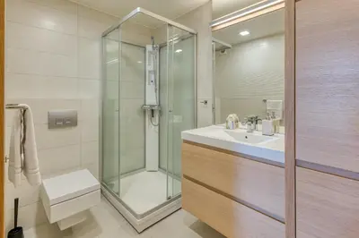 Salle de bains dans l'établissement Port Azur Sea View - Happy Rentals
