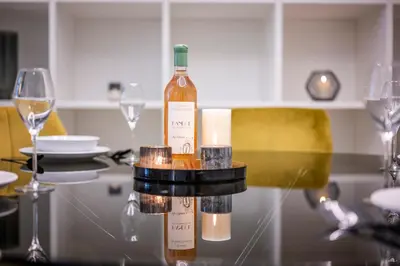 Boissons dans l'établissement Le 121 - LOFT design Rue d'Antibes