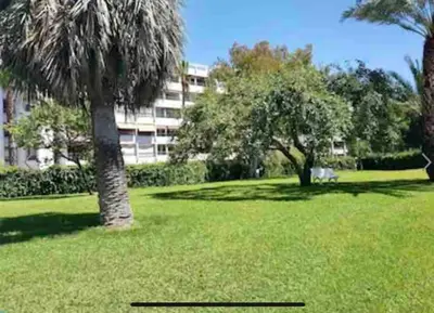 Jardin de l'établissement Beautiful apartment 82m2, WiFi, Air conditioning, sea view & pool & tennis