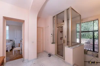 Salle de bains dans l'établissement La Gloriette Azur piscine sauna vue mer