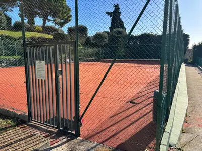 Tennis ou squash au sein de l'appartement ou à proximité