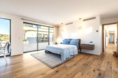 Un ou plusieurs lits dans un hébergement de l'établissement Villa Dream Cannes