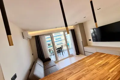 Télévision ou salle de divertissement dans l'établissement Juan les Pins - Apartment for 2 people - Wifi & Parking