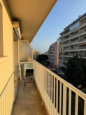 Balcon ou terrasse dans l'établissement ANTIBES - Cozy 2 pièces proche plage