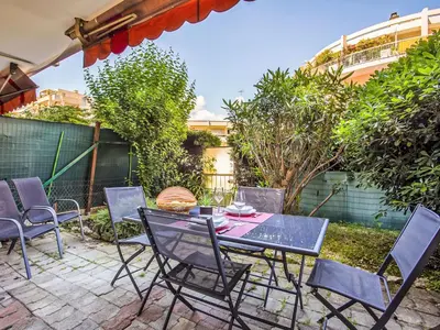 Jardin de l'établissement Studio Riva Bella by Interhome