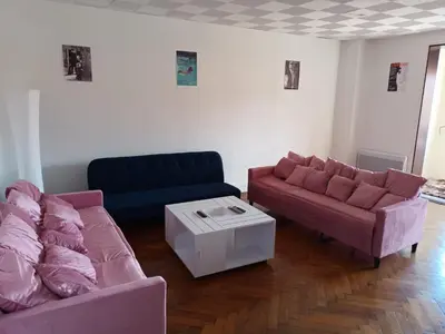 Coin salon dans l'établissement Appartement 2 chambres à Cannes entièrement rénové
