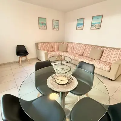 JUAN LES PINS - 2 people - Close to beaches and shops