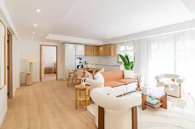 Coin salon dans l'établissement REF 2011 - Cannes - Apartment for rent