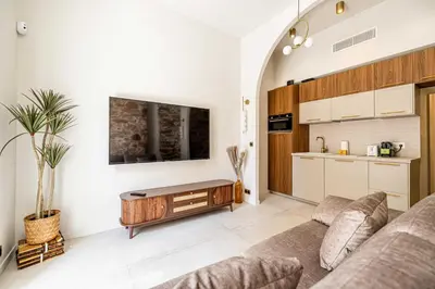 Cuisine ou kitchenette dans l'établissement Magnificent apartment - AC-1BR-4P- Cannes