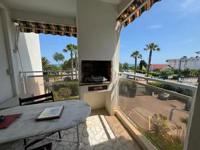 Balcon ou terrasse dans l'établissement LE MAGALI , Vue Mer , Clim , Parking