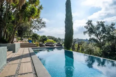 Piscine de l'établissement Magnifique villa avec piscine ou située à proximité