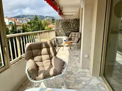 Balcon ou terrasse dans l'établissement Le Cirodde SCLS - Climatisation, Wifi, Parking