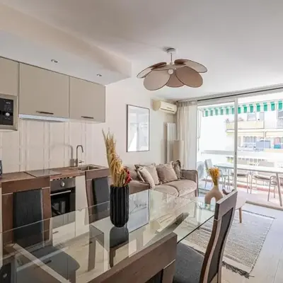 Super appartement centre Juan les Pins proche mer