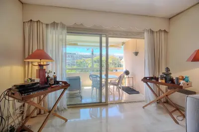Coin salon dans l'établissement REF 1514 - Apartment with unobstructed view to rent
