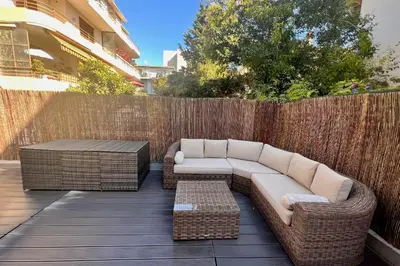 Coin salon dans l'établissement REF 1921 - Cannes - Apartment for rent